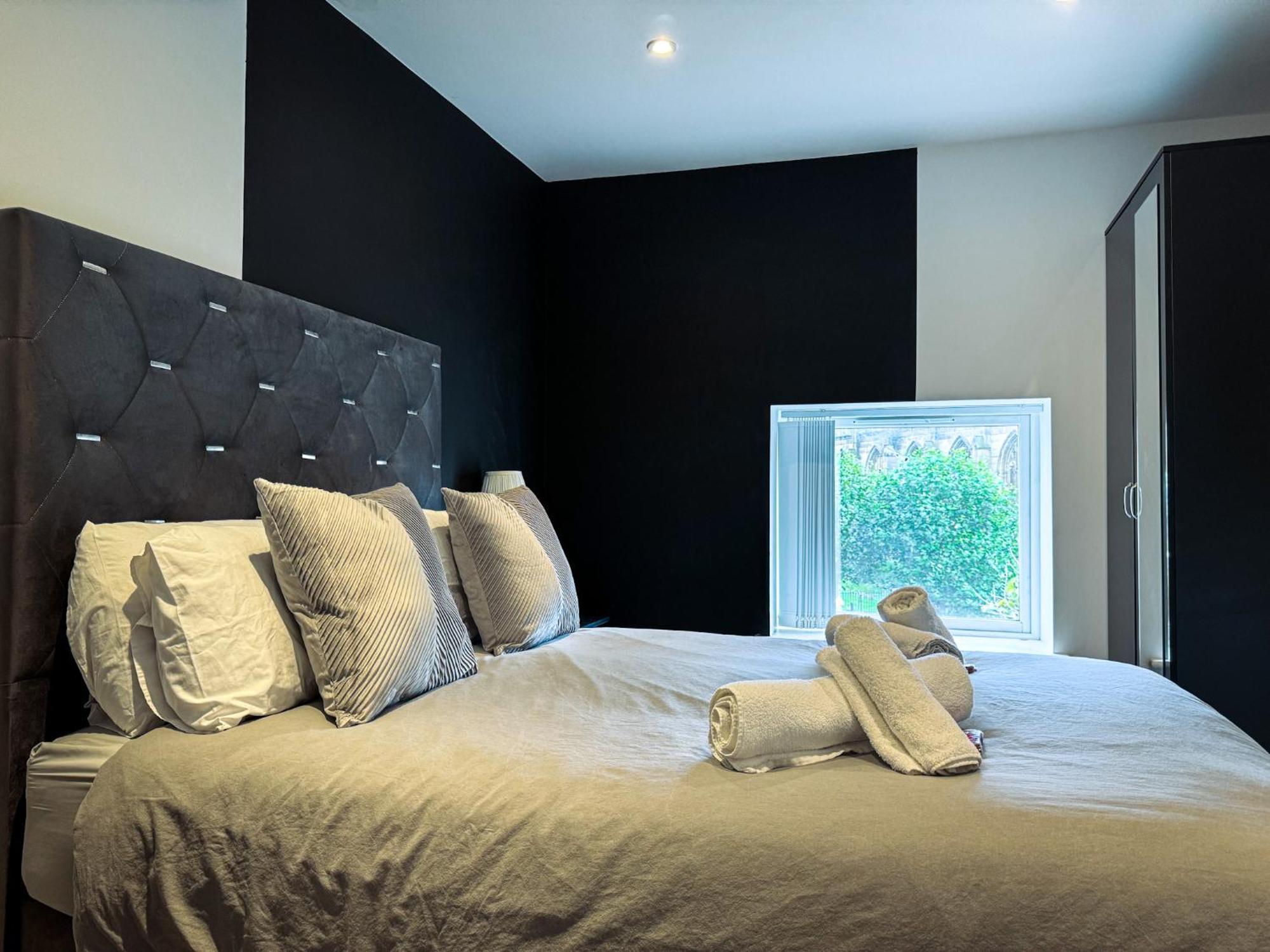 The Seven Suites Liverpool Extérieur photo